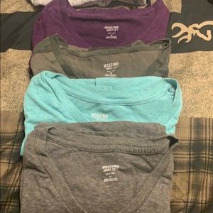Mossimo shirt bundle!!! (4)